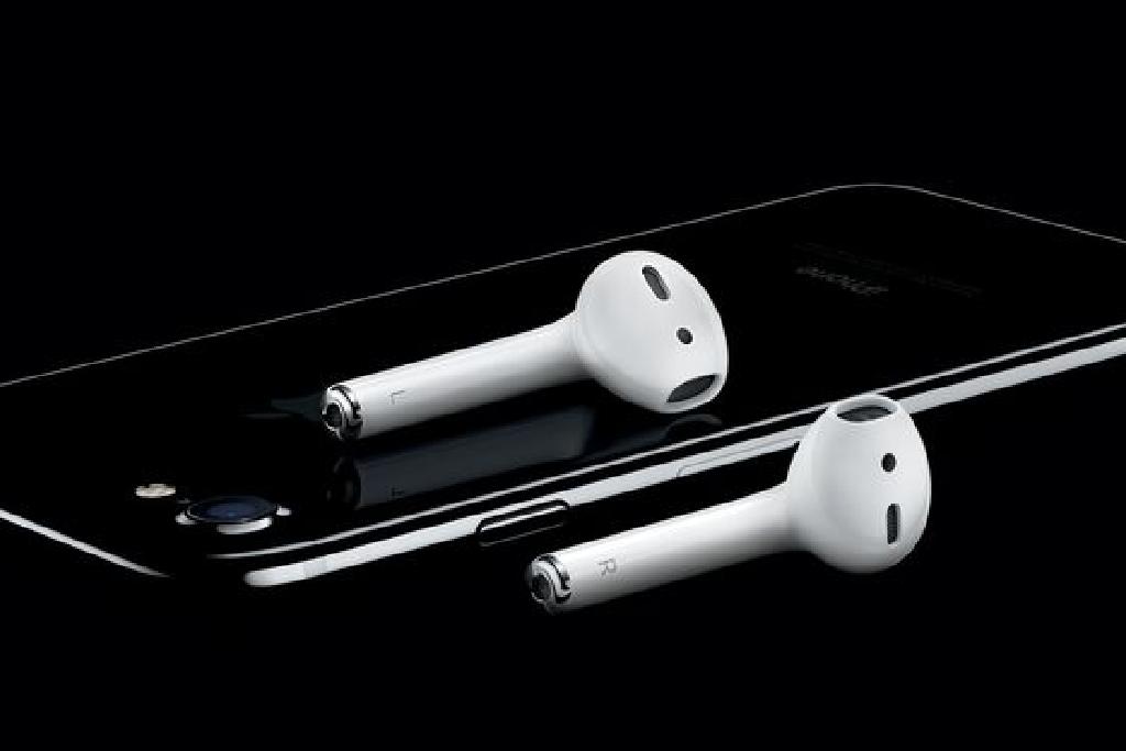 Will Apple AirPods Pro Work With iPhone 6 or iPhone 7? | GearBest Blog